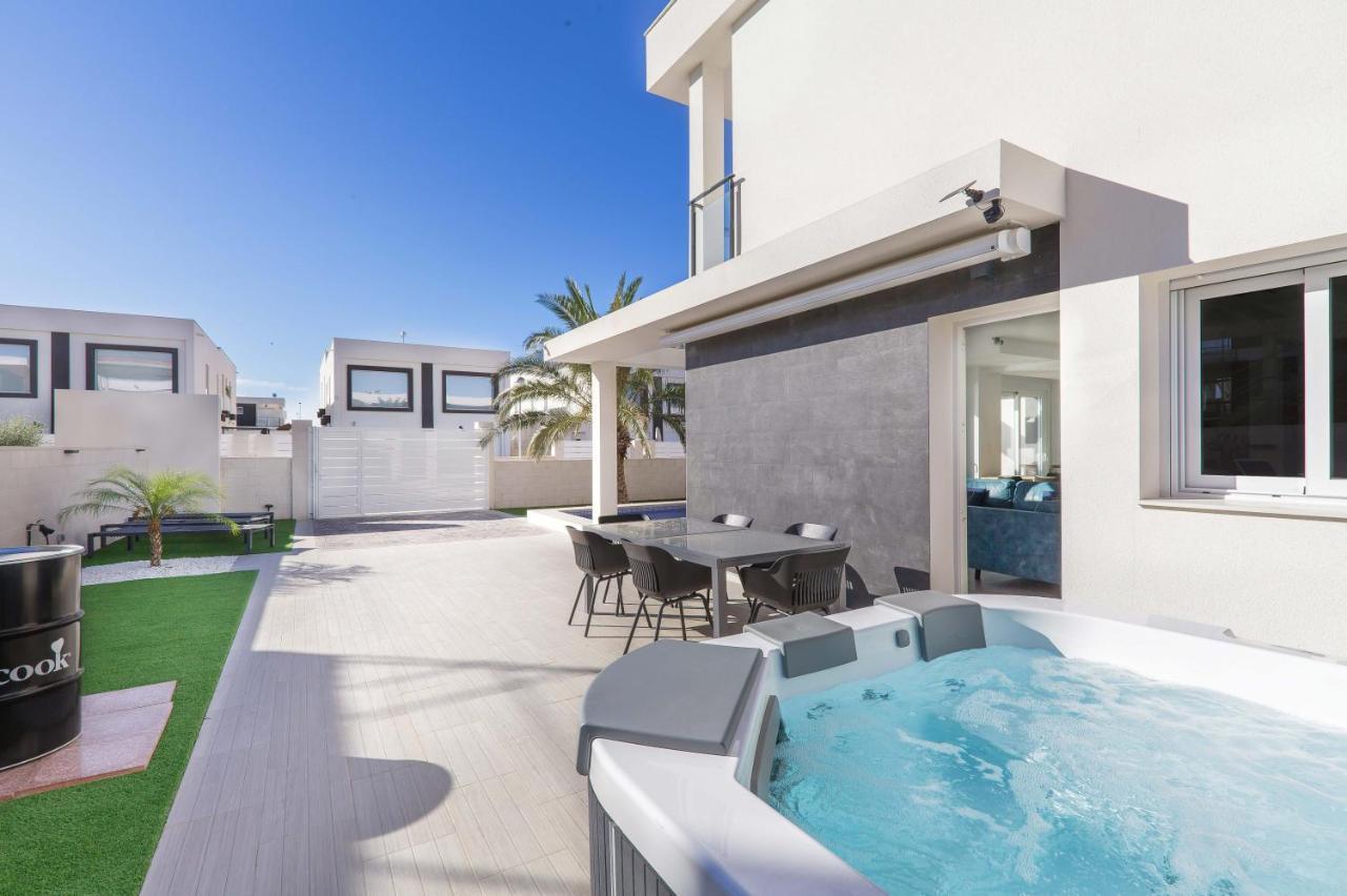 Casa Bos Dolpfin Wellness Luxury Entire Villa Pool & Jacuzzi Gran Alacant Near Beach Puerto Marino Ngoại thất bức ảnh